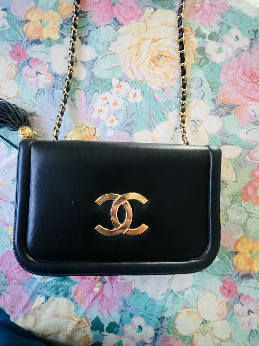 Vintage Chanel Black Chain Shoulder Bag - Picture 8 of 10